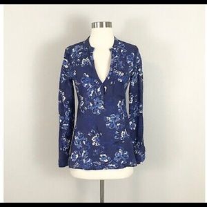 ZARA BLOUSE BLUE FLORAL V-Neck SMALL